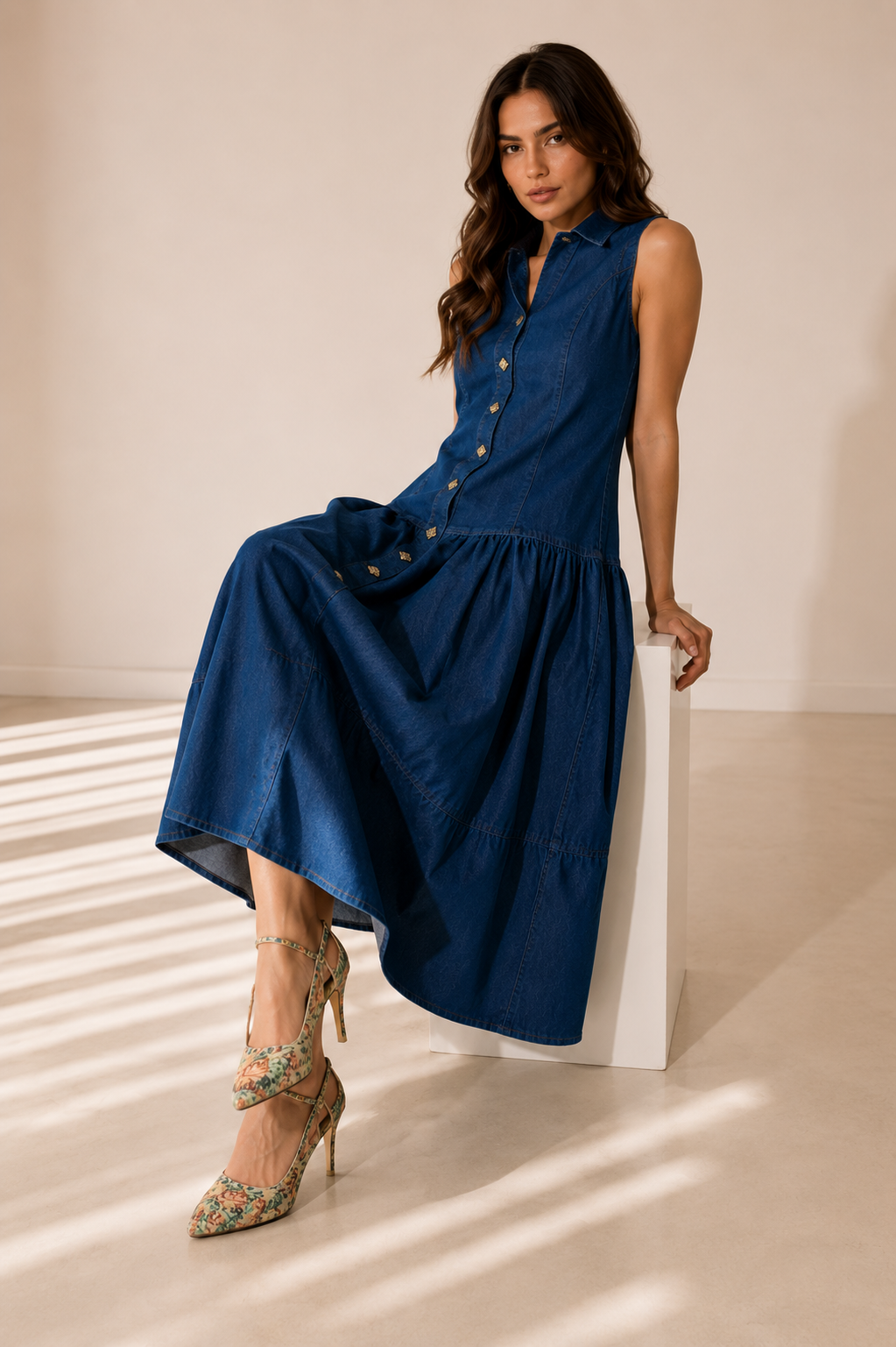 Amazing The Mlue worn by a model. Buy the best clothes from Thirtieth .in